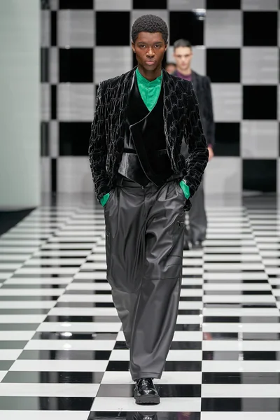 Look 51